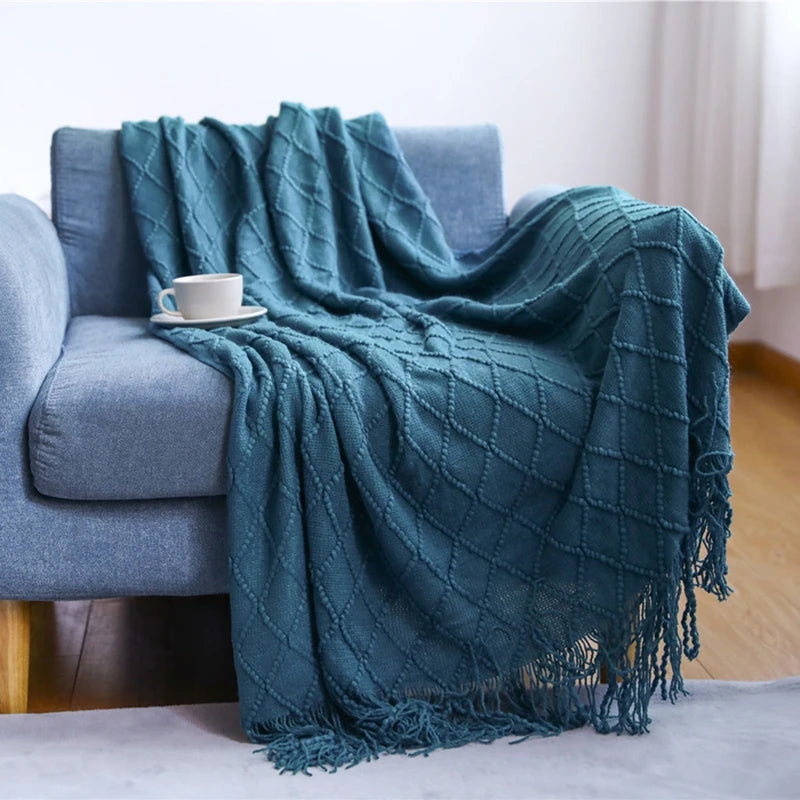 Chunky Knit Tassel Throw Blanket